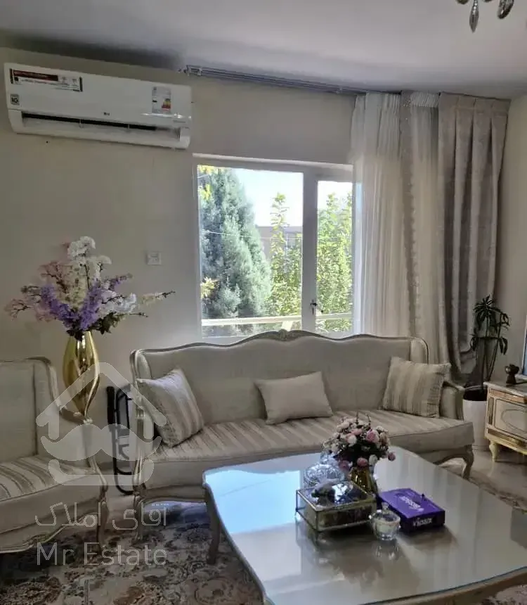 ۷۲ متر یک خواب با بالکن و دو جای پارکینگ محوطه