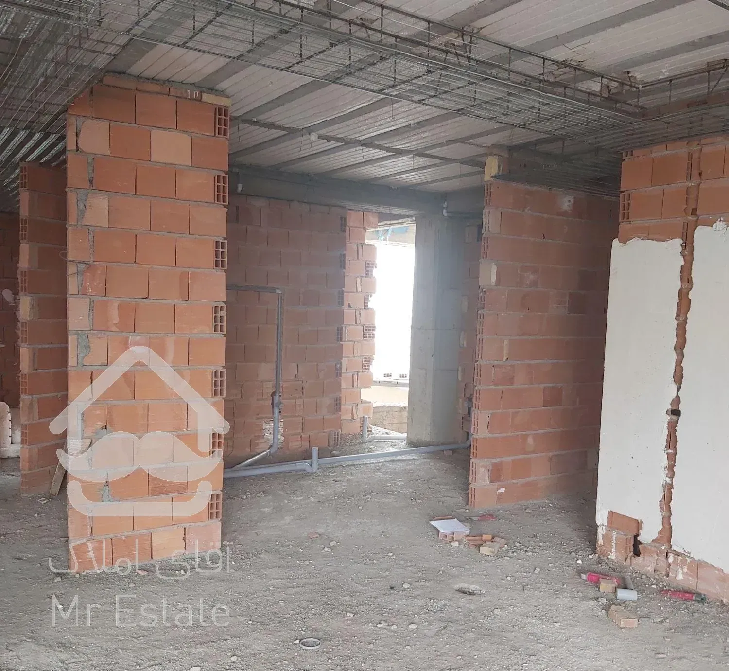 آپارتمان ۱۶۰ متری دو نبش باامکانات سر پیروزی۶