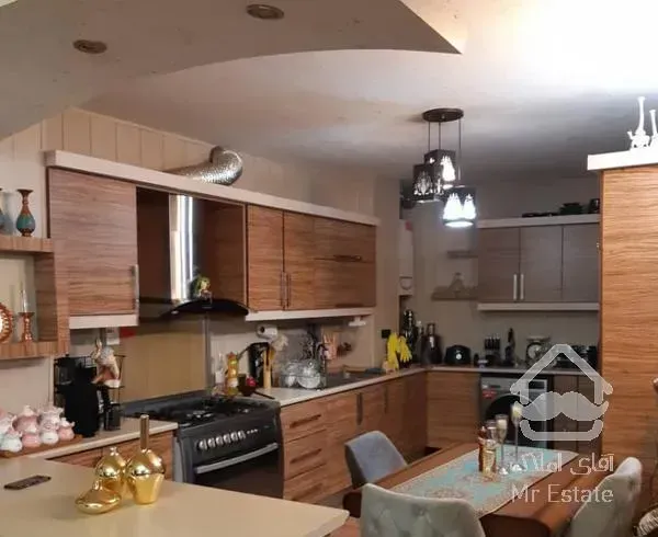 ۹۵ متری.همکف. فول امکانات.خیبان دقیقی