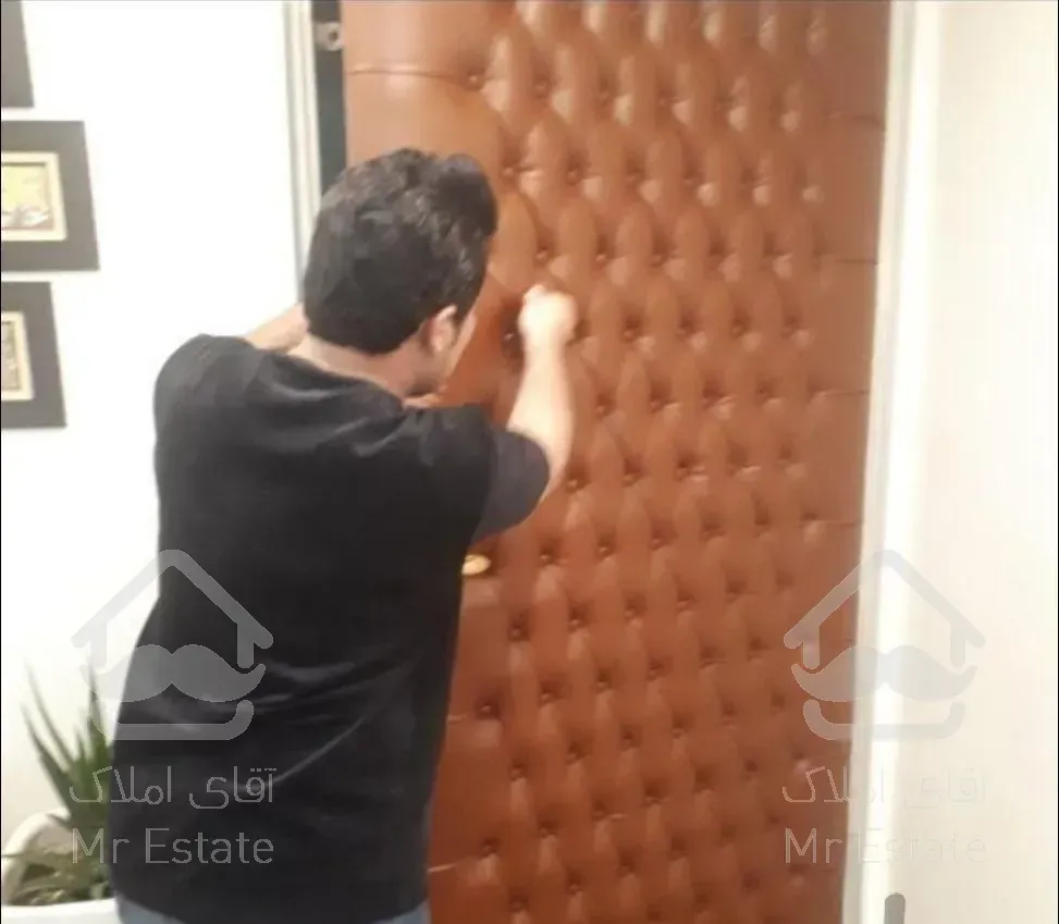 لمسه و آکوستیک درب و عایق حرفه ای درب چوبی