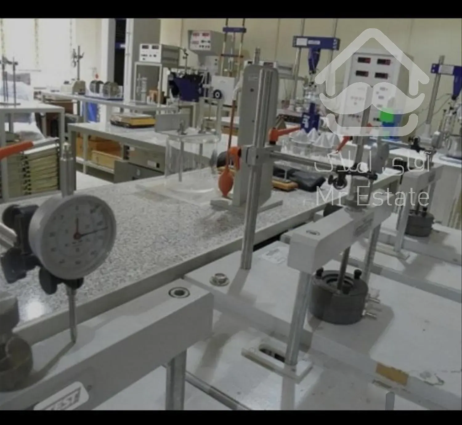 آزمایش خاک همراه با برگه ژئوتکنیک و حفاری