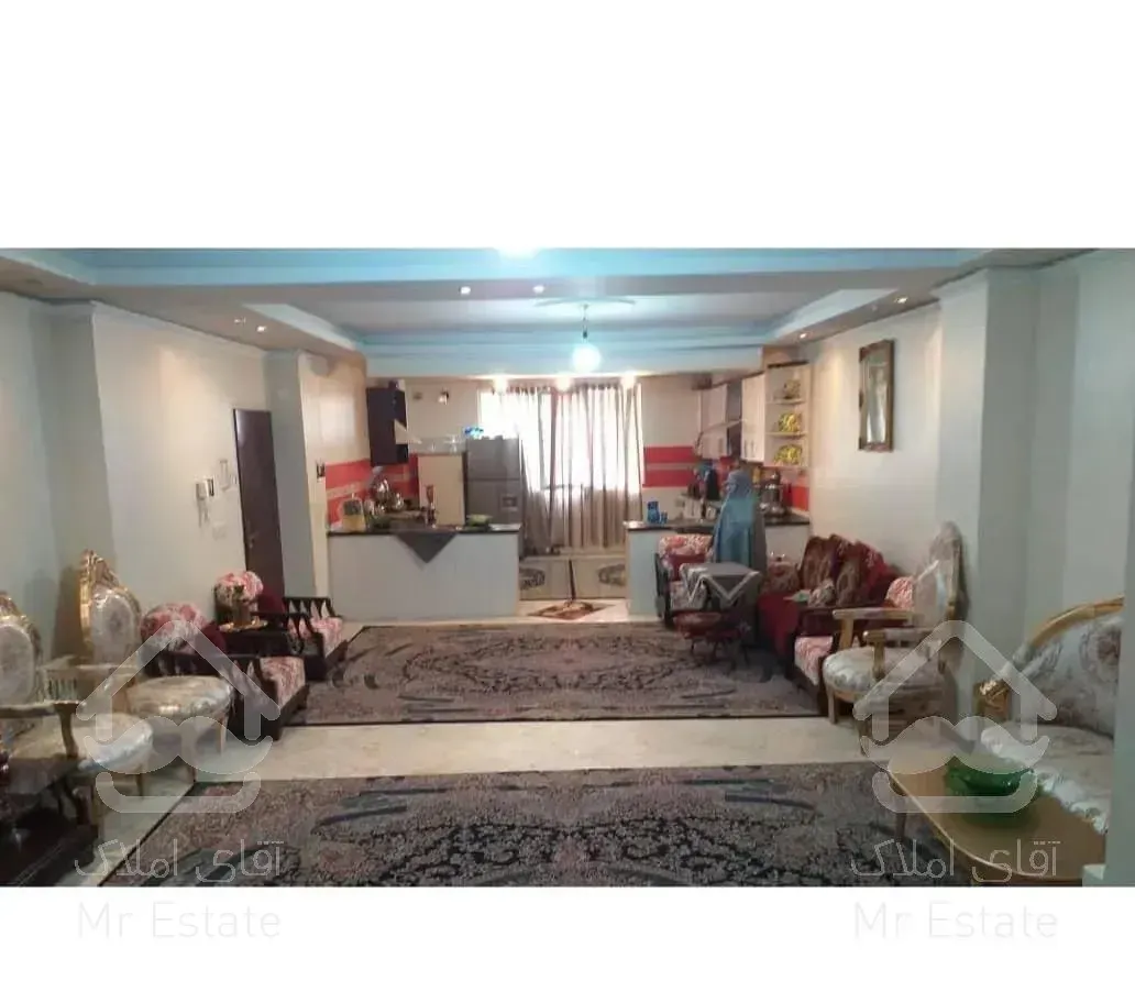 ۱۱۲متر۲خوابه فول  ط ۴ بلوار۱۳۱ خ ۱۸۴