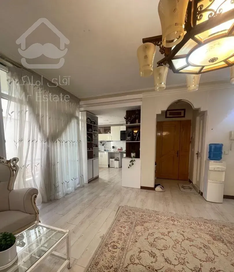 آپارتمان ۱۲۰متری (شیک وتمیز) خ شریف واقفی