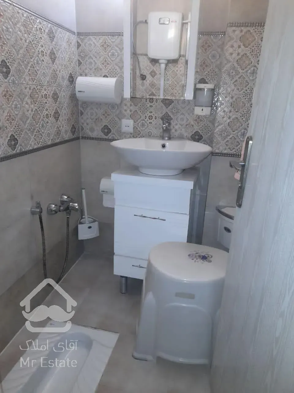 فروش ۵۰ متر ۱ خواب ، بر خیابان بهنود، بازسازی شده