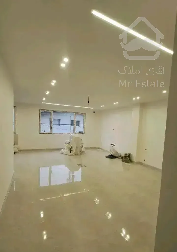 96متری نوساز / بلوار دهگان / راه جدا / سه پارکینگ
