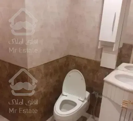 ۹۸متر ۱۲ساله (سعادت آباد.صرافهای شمالی)