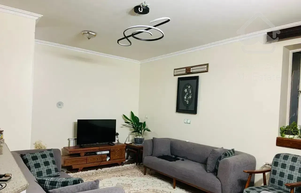 اپارتمان فروردین/صفائیه