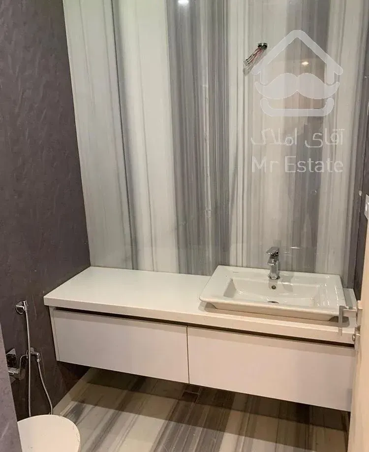 خرید 260 متر آپارتمان نیاوران جمشیدیه