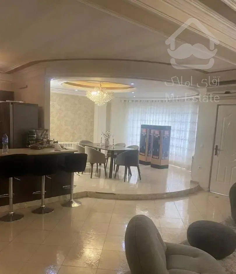 اپارتمان تک واحدی فاصله باجاده اصلی ۳۰متر کوچه دنج