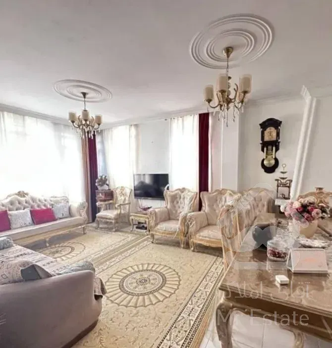 ۸۵متر دو خواب * جمالزاده جنوبی * پارکینگ دار