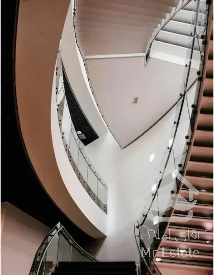 ۳متر اداری تجاری فرصت  تاپ لوکیشن