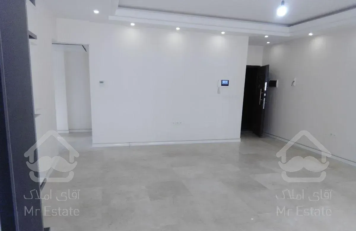 شمال خیابان پاتریس ، آپارتمان دوخواب