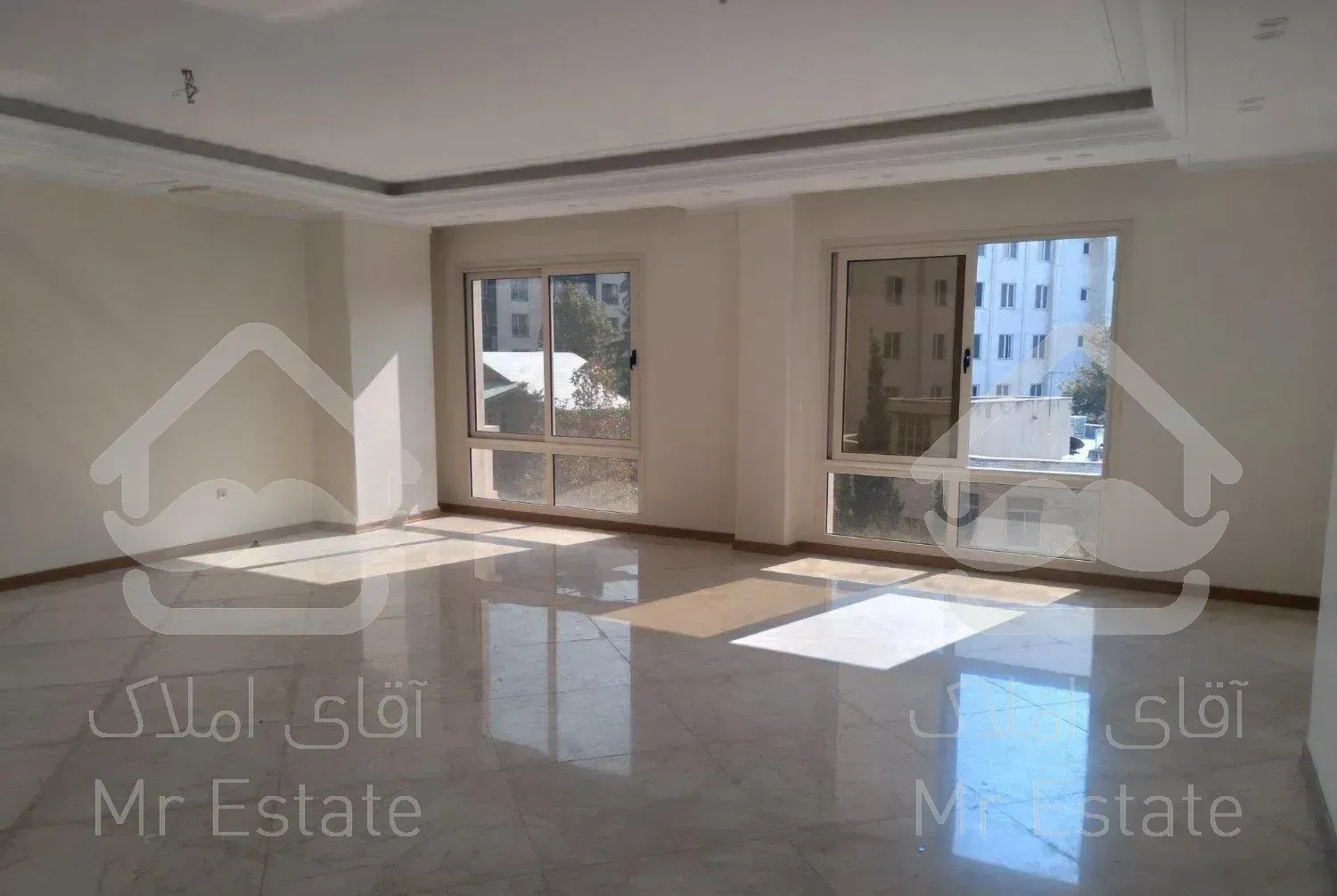 ۱۵۶ متر اندرزگو کلید نخورده