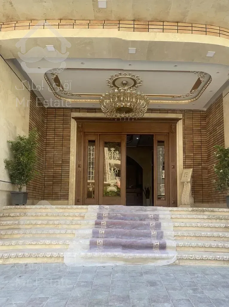 رونیکا پالاس نشاط/سالن پرده خور/طبقه آخر/سودآور