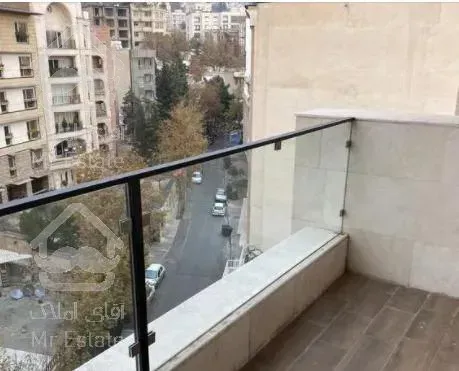 نیاوران ۱۳۰ متر ۲ خوابه نوساز دید