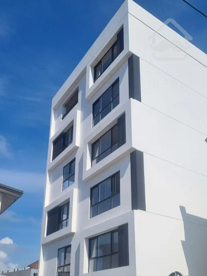 ۱۳۰ متر آپارتمان تک واحدی با ویو دریا  محمودآباد