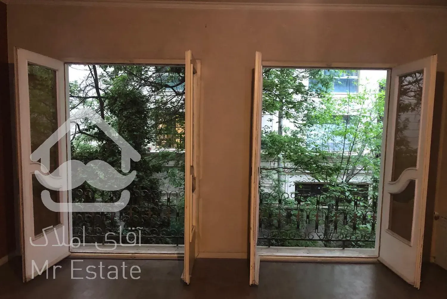 فروش  آپارتمان ۲۰۵ متر، ۴ خوابه، سند ۱برگ شخصی