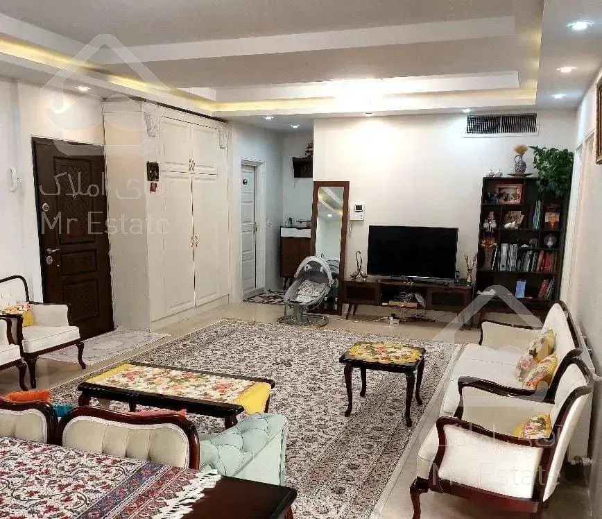 ۹۵ متر/فول/ویو رو به پارک/بدون مالک