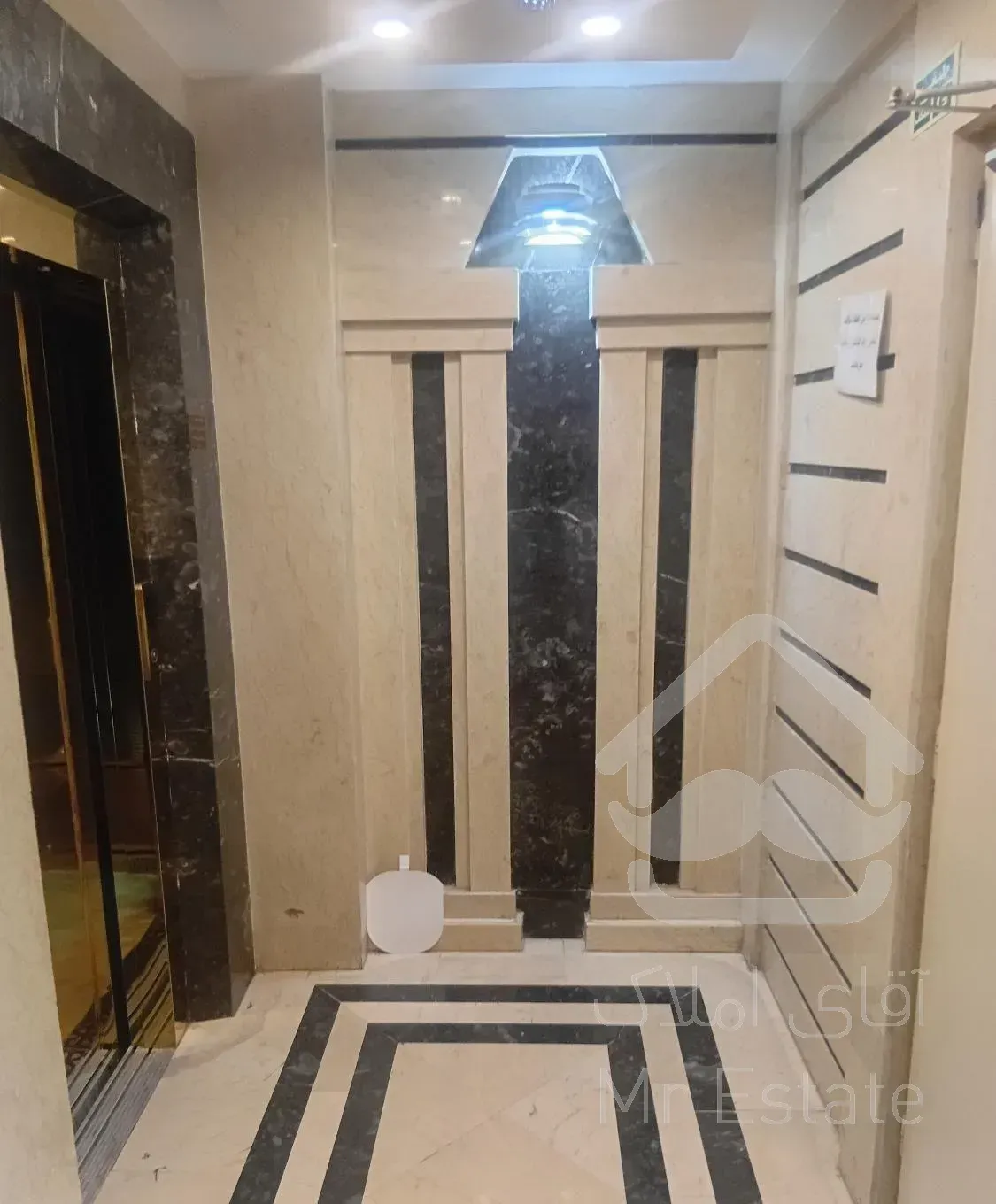 ۹۸ متر فول امکانات بهترین لوکیشن