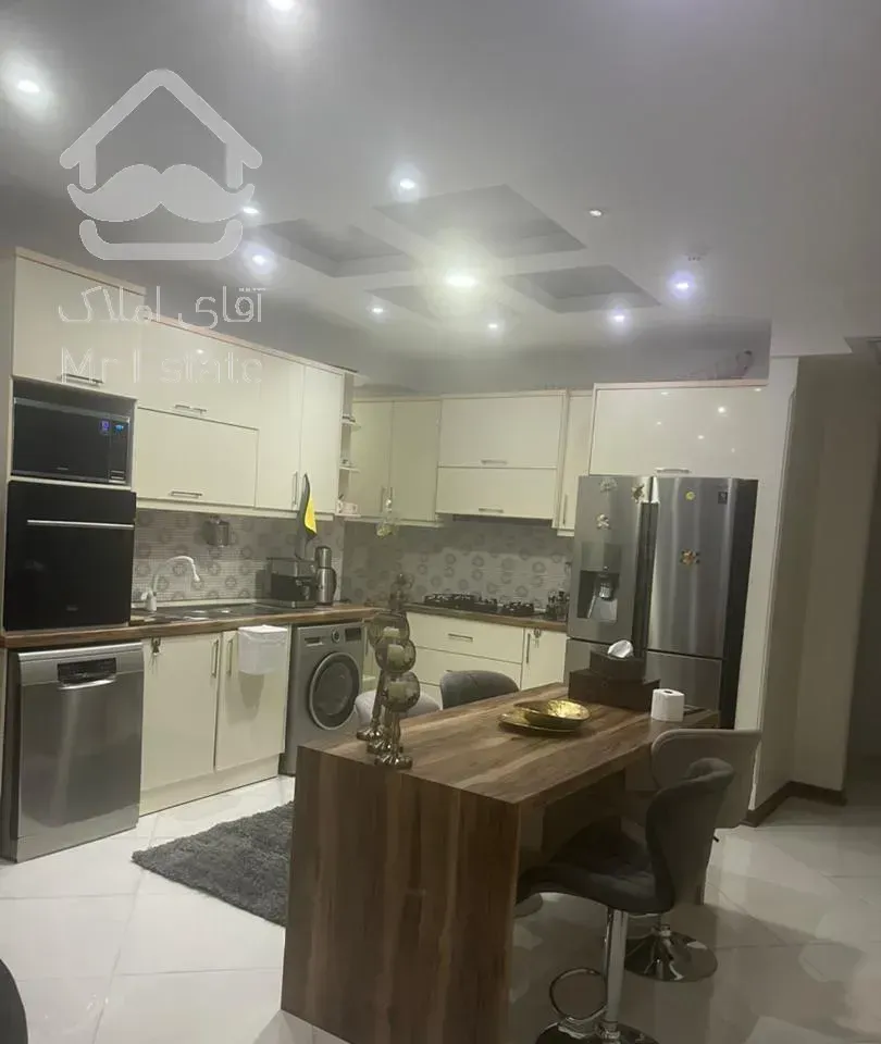 145متر(غرق نور)