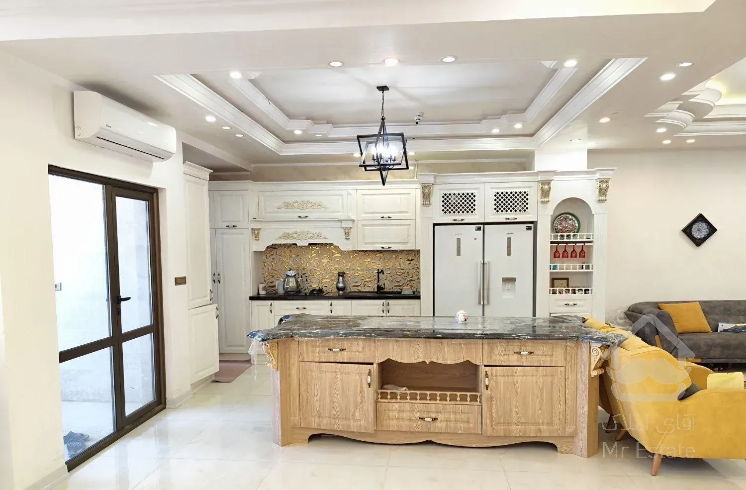 آپارتمان ۲۰۰ متری تک واحدی شاهرود