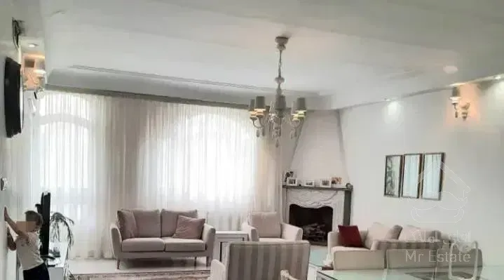 آپارتمان۱۳۰متری،سجاد،بنفشه،تخلیه