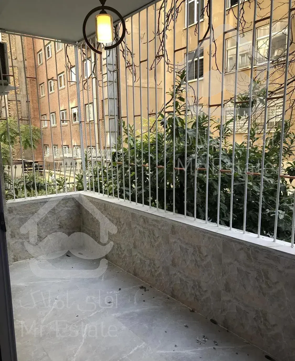 167 متر 3 خوابه طبقه اول فول باز سازی شده