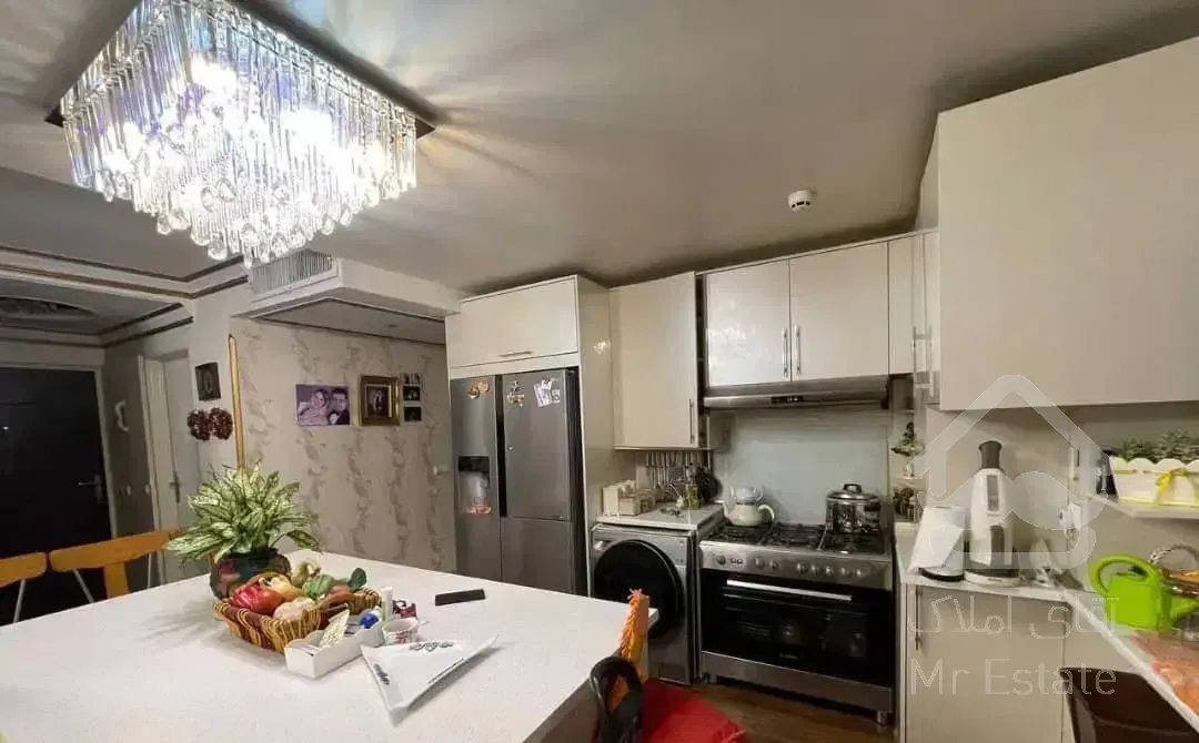 آپارتمان ۱۰۵ متری ۲ خواب نزدیک به دریاچه