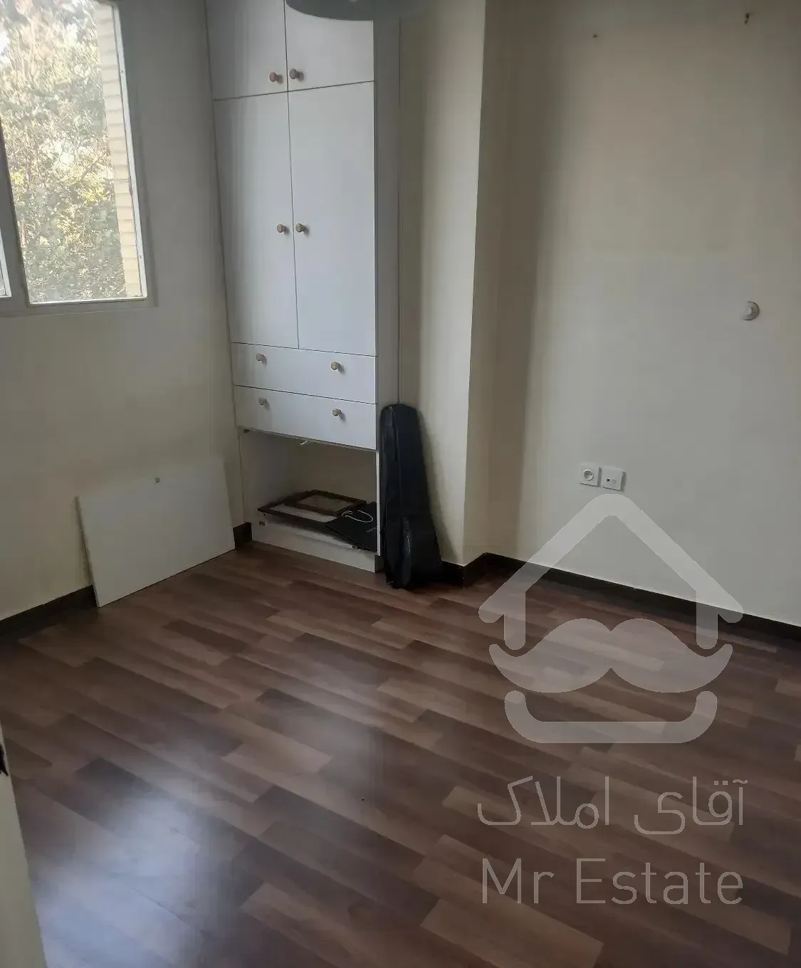 میدان رازی ۶۰ متر