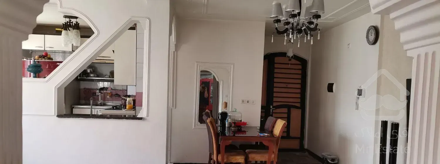 آپارتمان 85 متری. دوخوابه. طبقه همکف