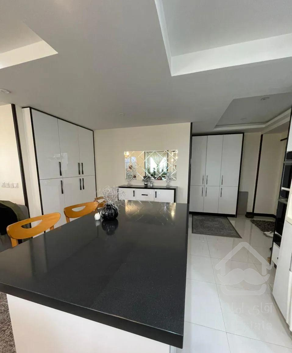 ۹۳ متری سازمان برنامه شمالی