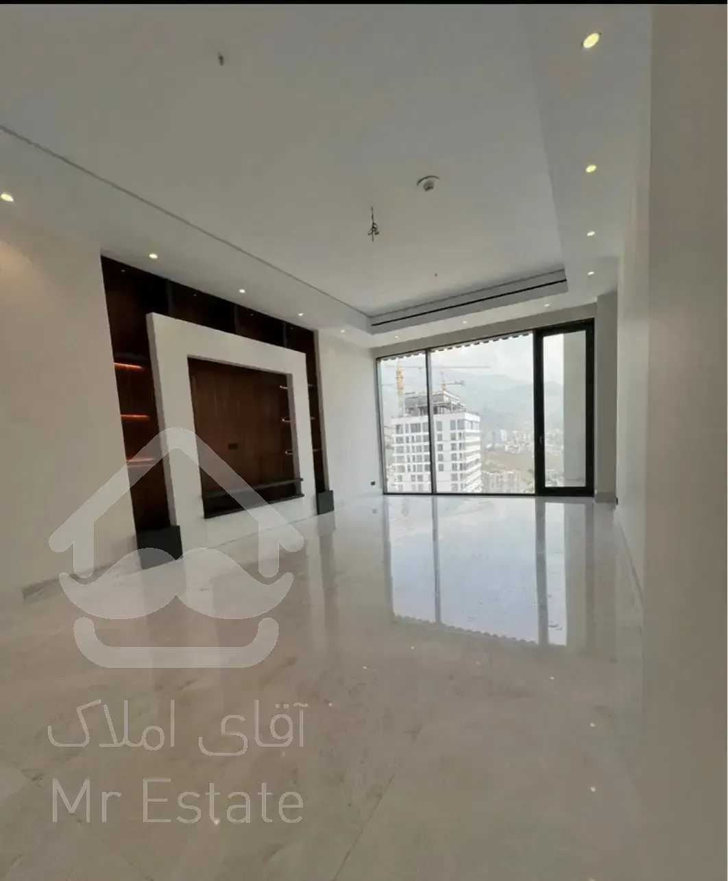 ۴۱۶ متر پنت هاوس مشاعات هتلینگ(۵ پارکینگ)زعفرانیه