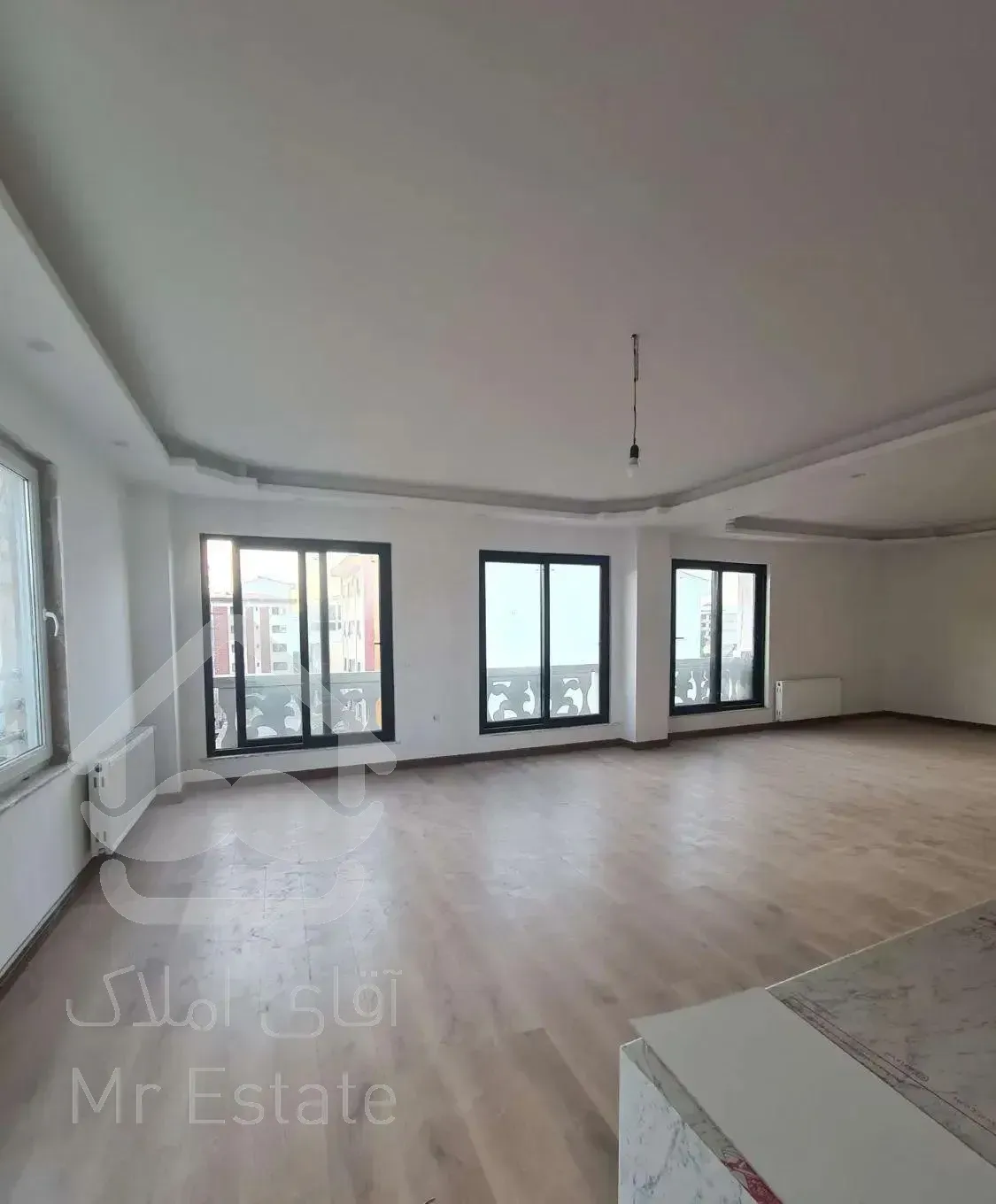 ۱۸۵ متر/نوساز/دیلمان/۲ پارکینگ/تخلیه