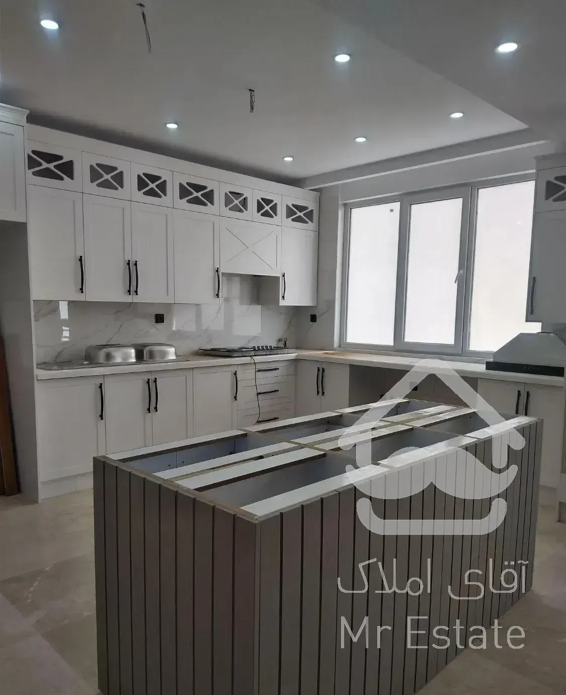 ۱۰۳متر کلیدنخورده جنت مرکز سالن غرق نور شخصی