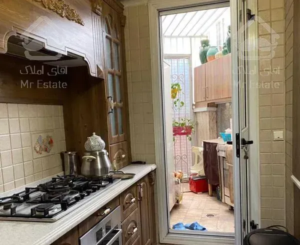 فرشته ۱۸۵ متر