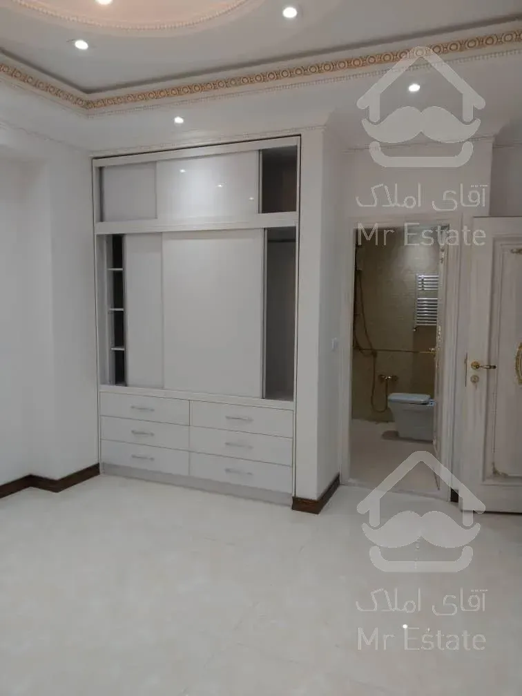 خرید آپارتمان سه خوابه 194 متری اباذر