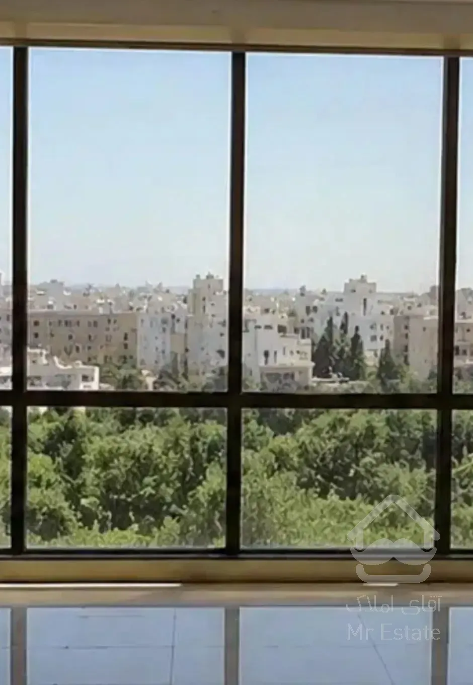 ۱۱۵ متر، آکواریوم، استثنایی