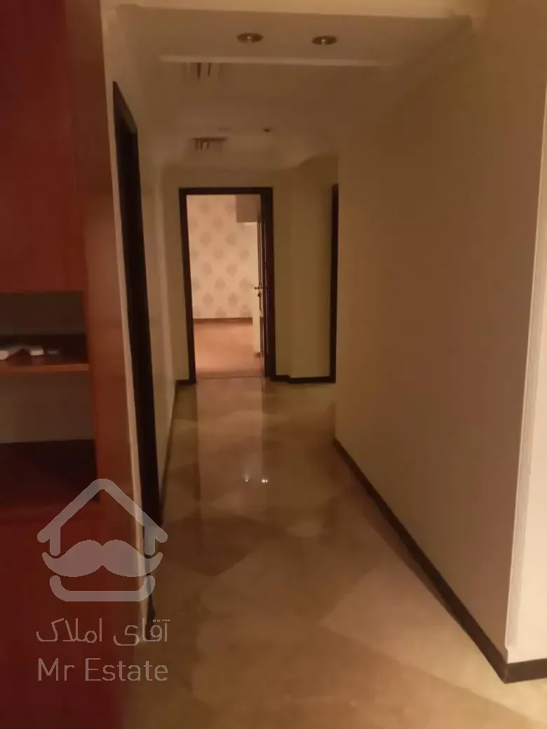 اجاره و رهن آپارتمان زعفرانیه 210  متر شیک