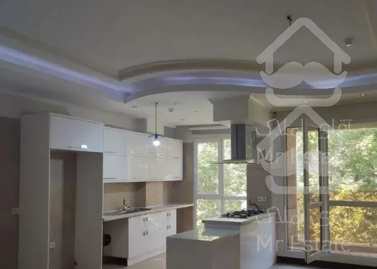 107 متر میدان ساحل دو خواب طبقه اول با پارکینگ