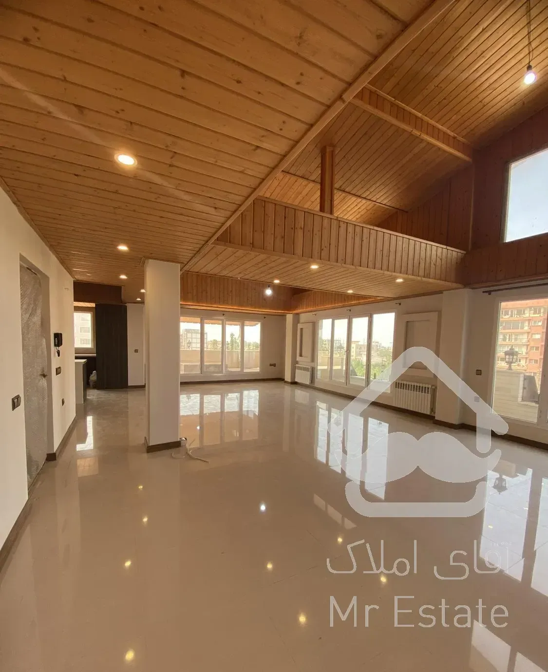 ۱۶۵ متر پنت هاوس متل قو