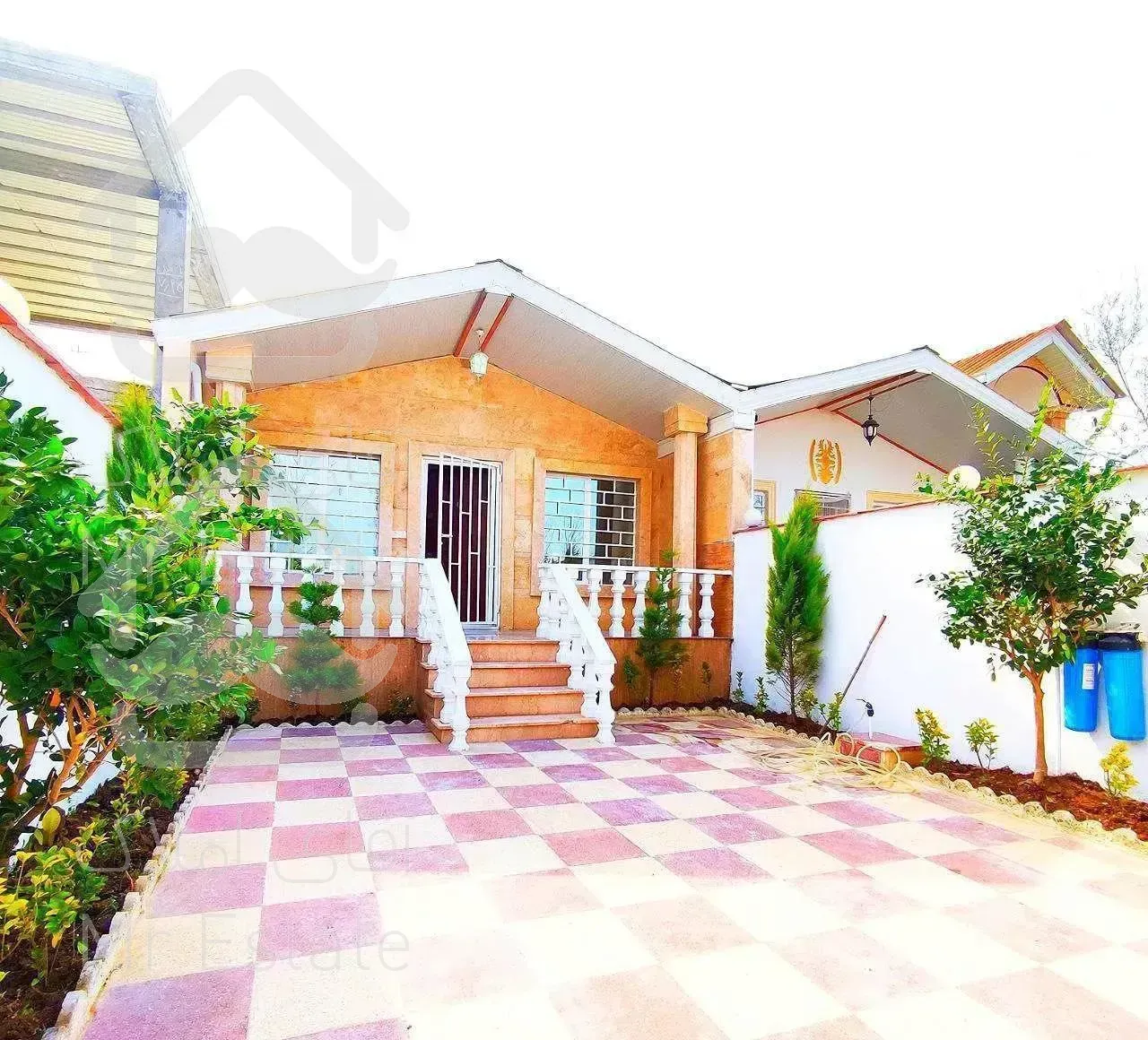 ویلا فلت، نوساز، ۸۰متری، سندار