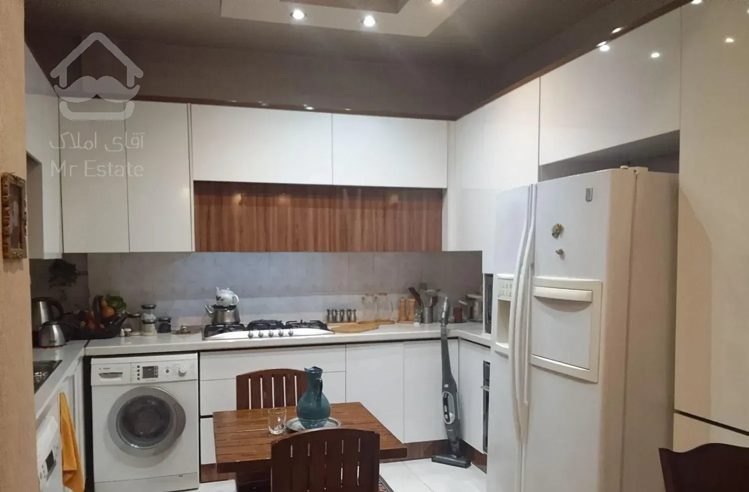 ۸۳ متر آپارتمان شیک قلهک /۳۳ متر قدرالسهم