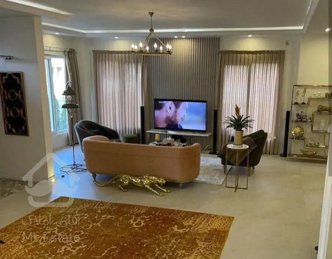 خریدویلادوبلکس کلاسیک۵۰۰متری*استخرداخلی*فول فرنیش