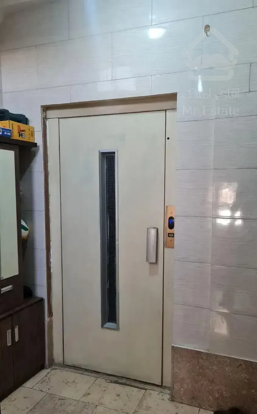 ۵۶ متر تکواحدی پارکینگ آسانسور انباری