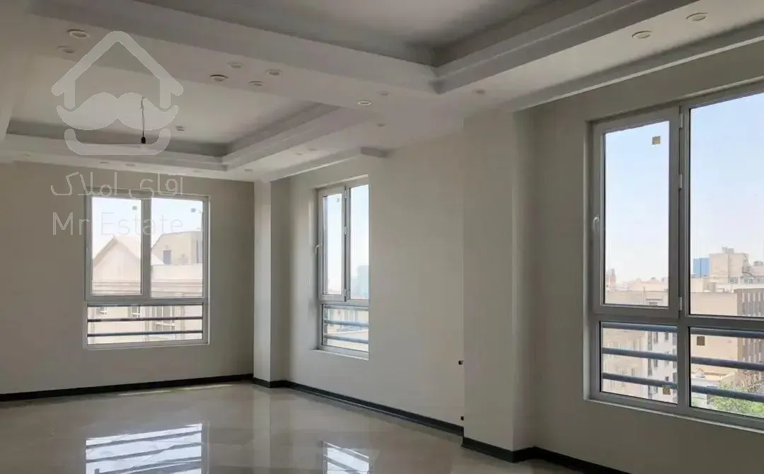 آپارتمان شریعتی روبروی مترو /115متر/سه طرف نور