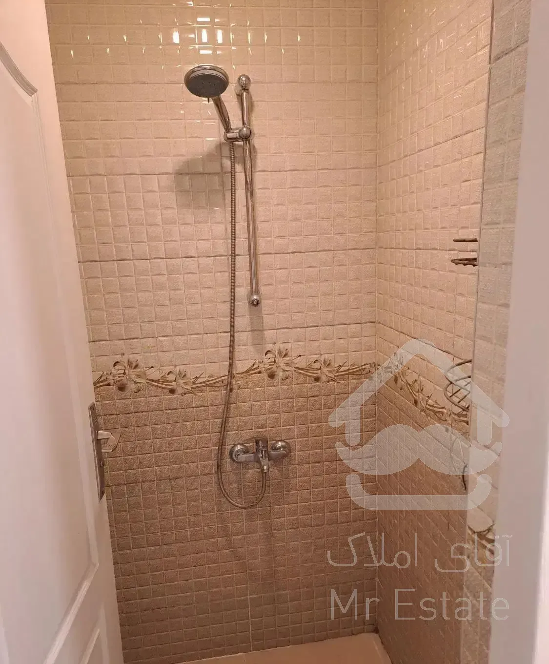 ۶۳متر/۲خوابه/فول امکانات/خوش نقشه/