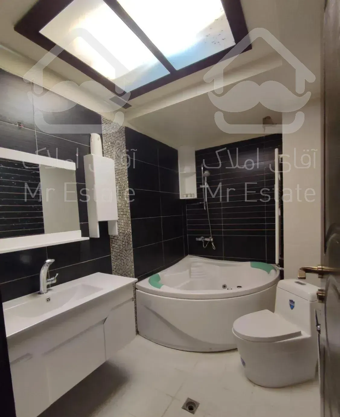 ۱۴٠ متری فول مشاعات کامرانیه جنوبی