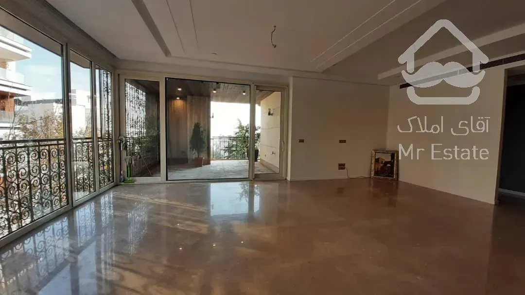 فرمانیه  شرقی ۲۰۰ متر فول ویو باغ سفارت