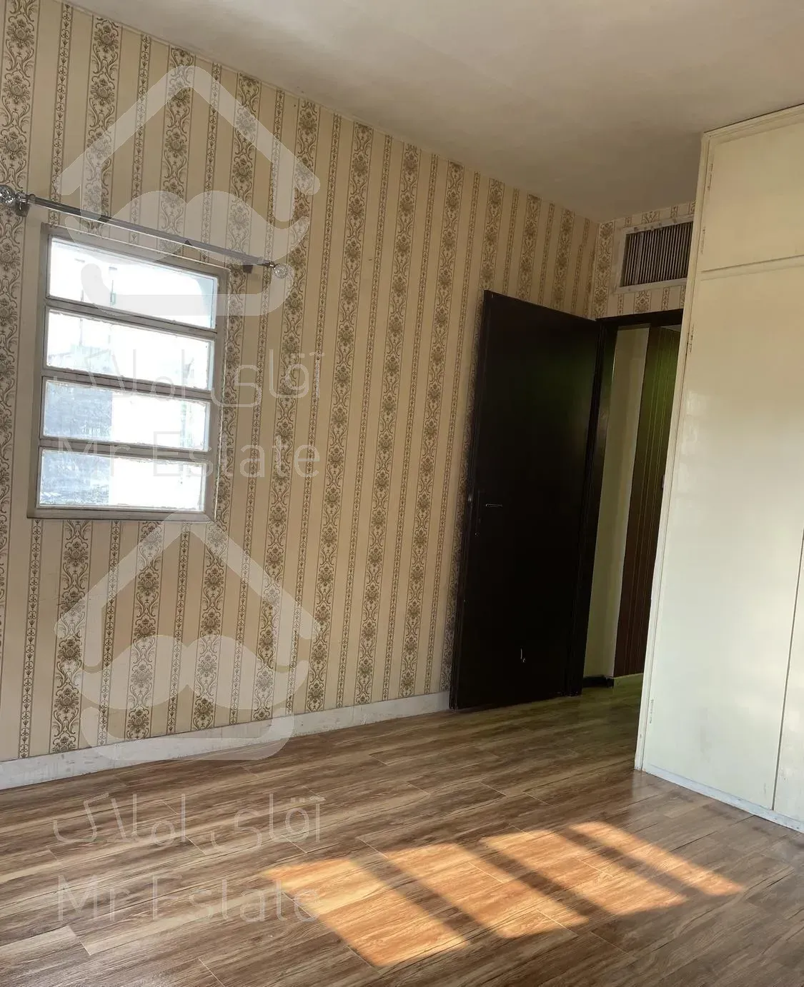 سعادت آباد 104 متر اداری سرو غربی مروارید