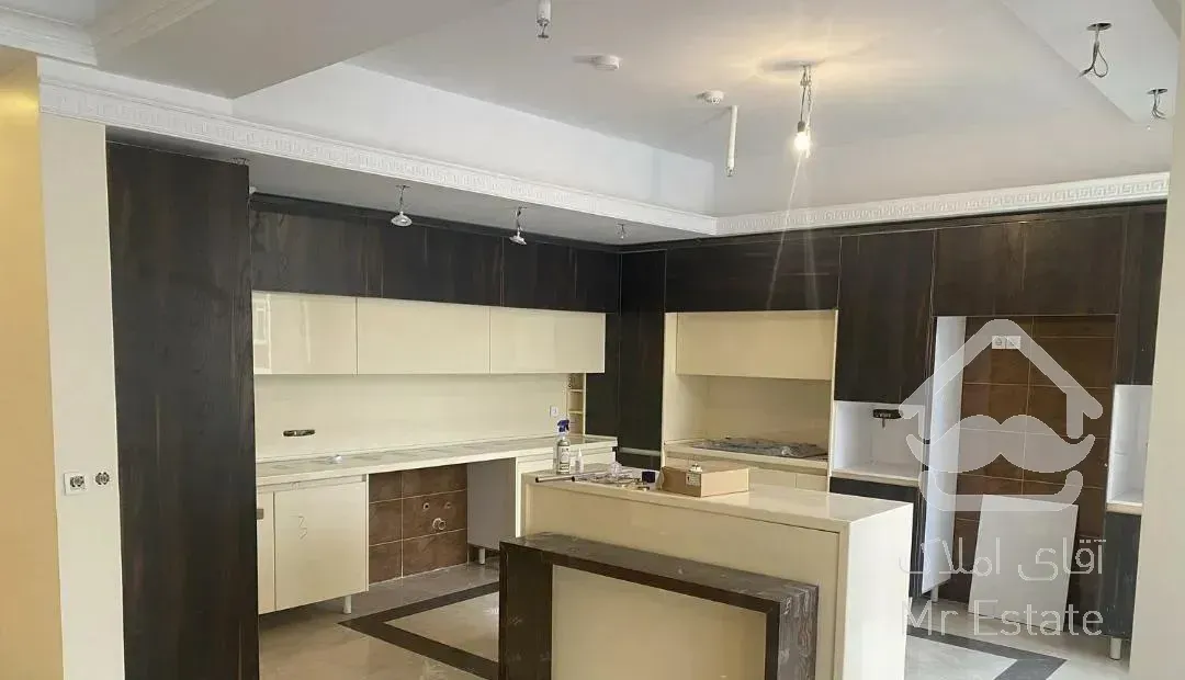 سهروردی جنوبی/۱۶۲متر/نوساز/۳پارکینگ سندی